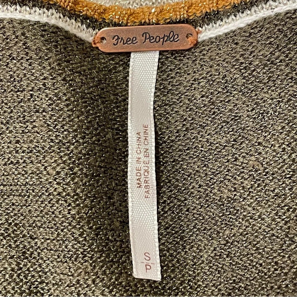 FREE PEOPLE NWOT Gold Dust Pullover‎ Top in Moss - Picture 8 of 10